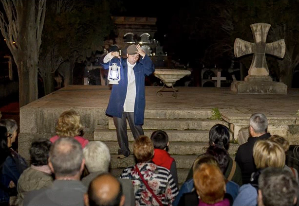 Visita nocturna teatralizada Cementerio Vilafranca del Penedès