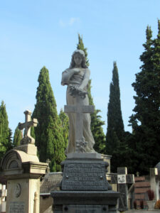 Panteón-Cayetano-Berger-cementerio-logroño