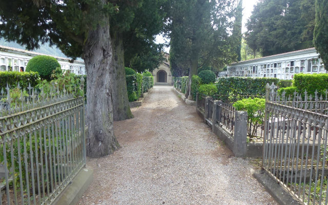 cementerio-ripoll-todos-santos-2024