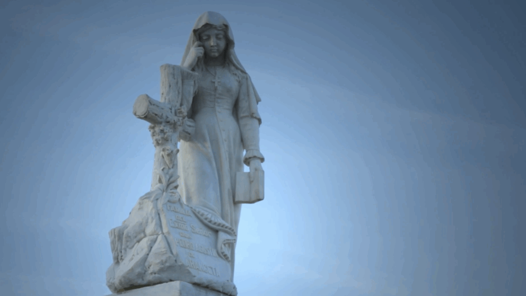 escultura-cementerio-ciriego